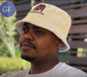 Maxwell Mlangeni Biography
